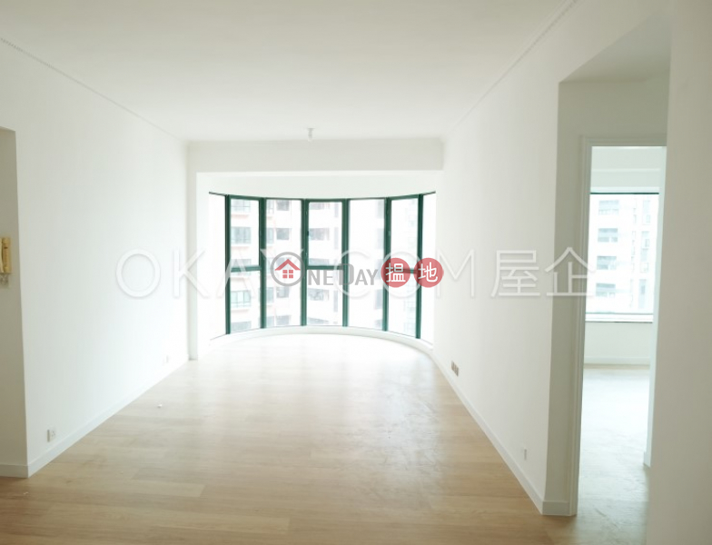Unique 2 bedroom with parking | Rental, Hillsborough Court 曉峰閣 Rental Listings | Central District (OKAY-R25086)