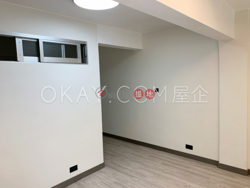 Unique 3 bedroom in Western District | For Sale | Sincere Western House 先施西環大廈 Sales Listings