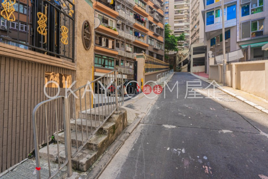 HK$ 16M | Rhine Court | Western District Efficient 3 bedroom in Mid-levels West | For Sale