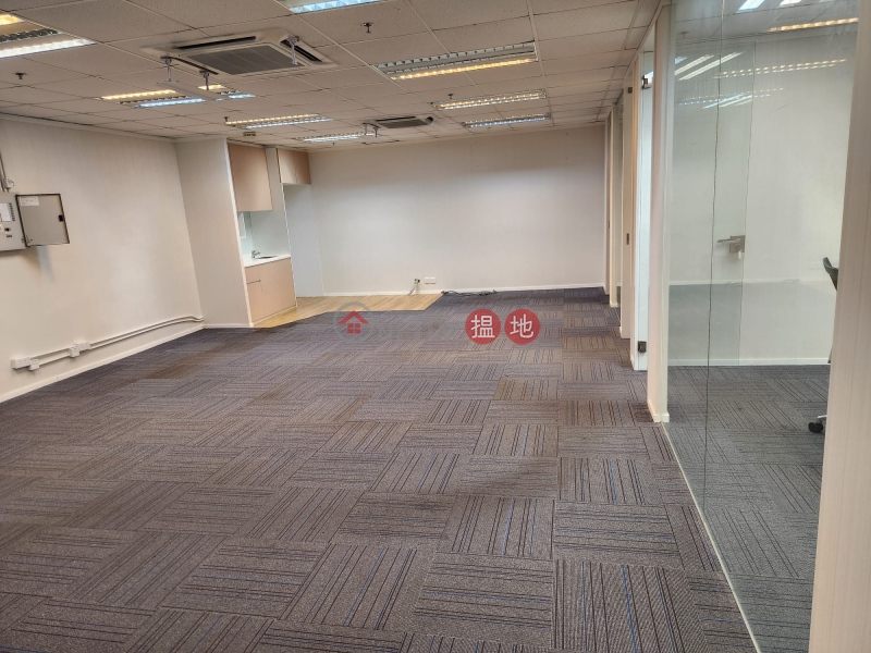 High- level commercial building office building decoration, water pantry, | Tuen Mun Central Square 屯門中央廣場 Rental Listings