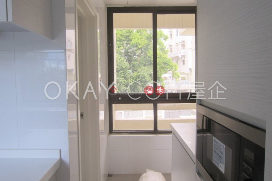 HK$ 40,000/ month Laurna Villa Sha Tin | Unique 3 bedroom with balcony & parking | Rental