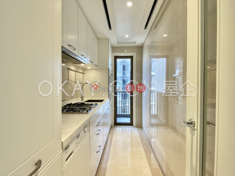 HK$ 21M, Kensington Hill | Western District | Charming 3 bedroom with balcony | For Sale