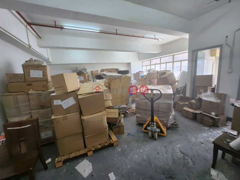 Selling for owner\'s own use@lower than transaction price@convenient loading and unloading 1 Kin Fat Street | Tuen Mun, Hong Kong | Sales | HK$ 2.8M