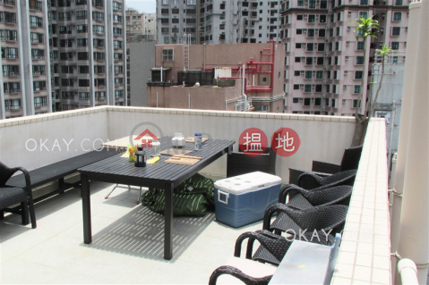 Practical 1 bed on high floor with rooftop & balcony | Rental | Gartside Building 嘉茜大廈 _0