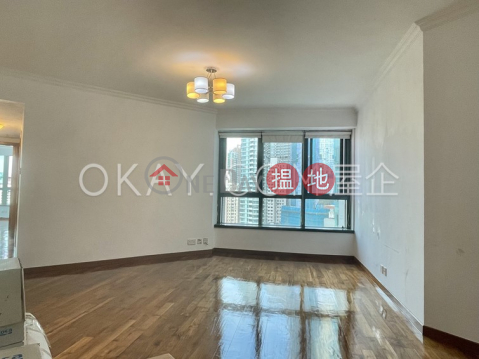 Gorgeous 2 bedroom with sea views & parking | For Sale | 80 Robinson Road 羅便臣道80號 _0