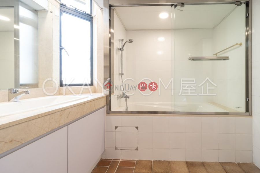 HK$ 81,000/ month | Highview Terrace | Yau Tsim Mong | Efficient 3 bedroom with balcony & parking | Rental