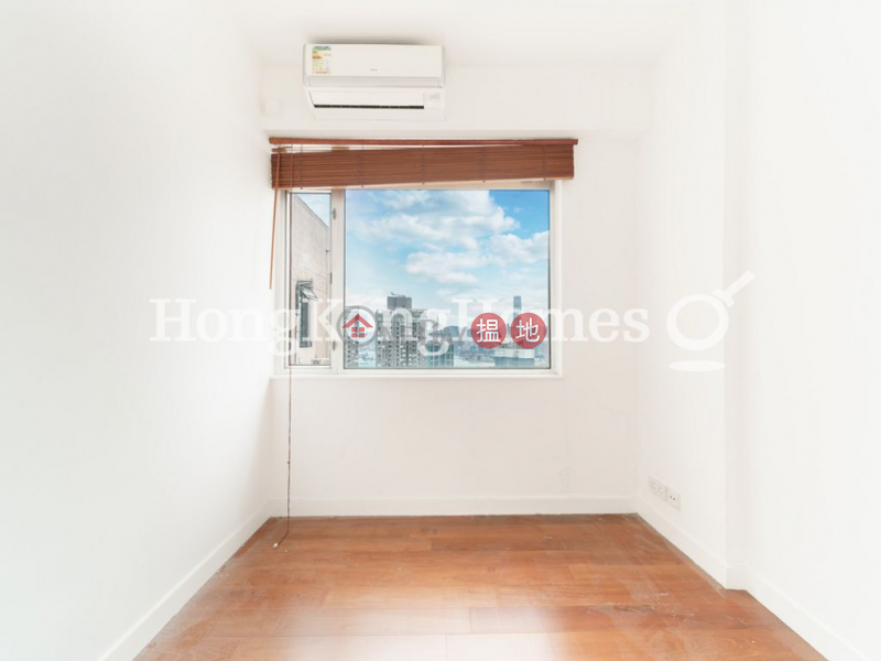 HK$ 10M, Golden Phoenix Court, Western District, 2 Bedroom Unit at Golden Phoenix Court | For Sale