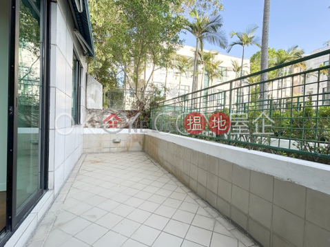 Nicely kept 2 bedroom with terrace & parking | Rental | 28 Stanley Village Road 赤柱村道28號 _0