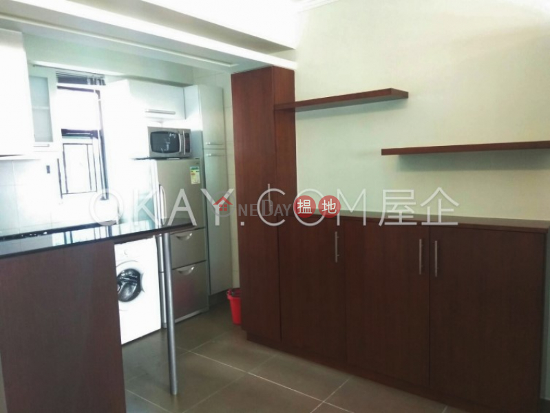 Unique 2 bedroom in Sheung Wan | Rental, Dawning Height 匡景居 Rental Listings | Central District (OKAY-R61143)