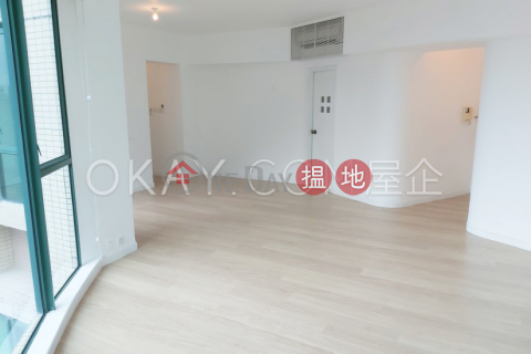 Unique 3 bedroom with parking | Rental, Hillsborough Court 曉峰閣 | Central District (OKAY-R78493)_0