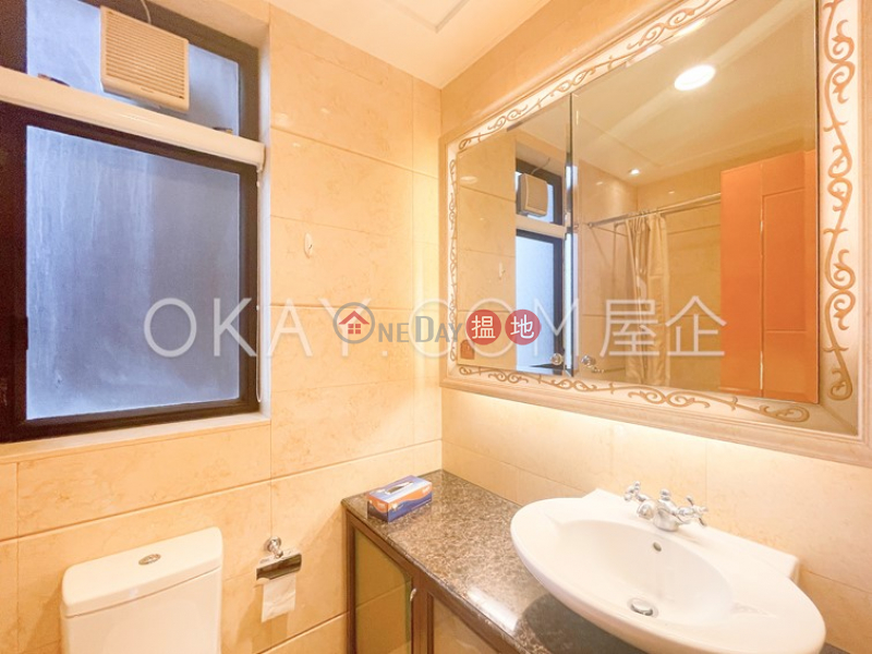 HK$ 50,000/ month The Arch Sun Tower (Tower 1A),Yau Tsim Mong | Popular 3 bed on high floor with sea views & balcony | Rental