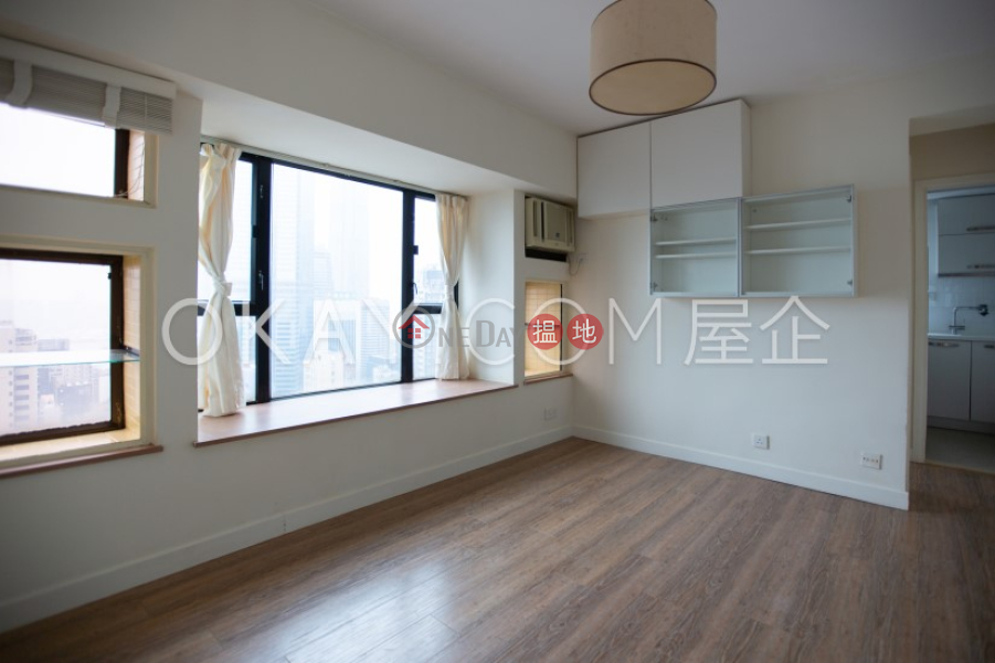 Popular 2 bedroom on high floor with rooftop | Rental 80 Staunton Street | Central District | Hong Kong Rental HK$ 28,000/ month