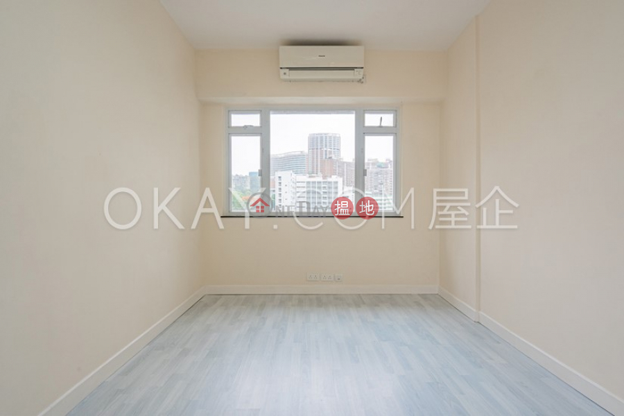 HK$ 45,000/ month Ho King View, Eastern District | Tasteful 3 bedroom with parking | Rental