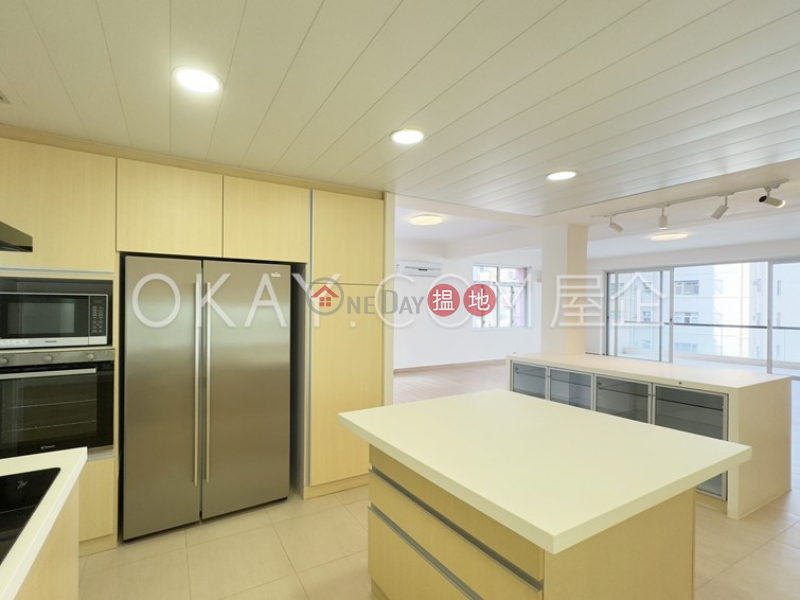 Efficient 3 bed on high floor with terrace & balcony | Rental | 64 Conduit Road 干德道64號 Rental Listings