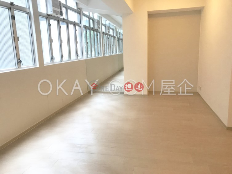 Charming 1 bedroom in Mid-levels West | Rental | 111-113 Caine Road 堅道111-113號 Rental Listings