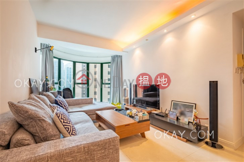 Charming 2 bedroom with parking | Rental, Hillsborough Court 曉峰閣 | Central District (OKAY-R29686)_0