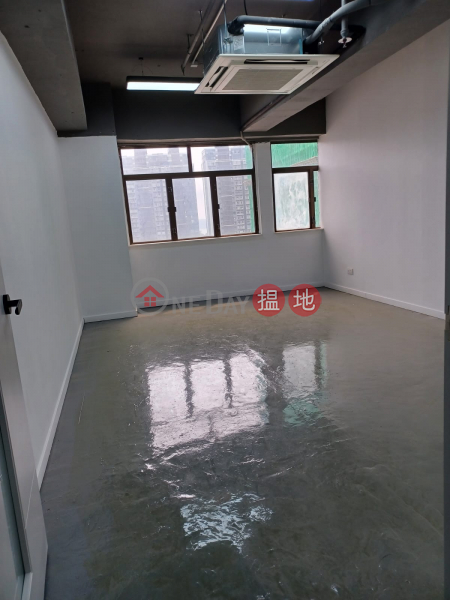 Bright and Cozy Creative workshops and Storage Spaces, 29 Wong Chuk Hang Road | Southern District Hong Kong Rental HK$ 6,300/ month