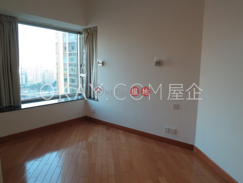 擎天半島2期2座中層住宅出售樓盤-HK$ 2,900萬