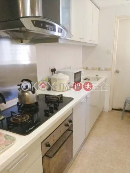 Unique 3 bedroom with balcony & parking | For Sale | Golden Fair Mansion 金輝大廈 Sales Listings