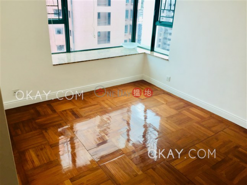 HK$ 29,000/ month Hillsborough Court | Central District, Cozy 2 bedroom on high floor | Rental