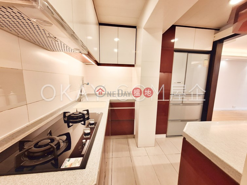 HK$ 49,000/ 月鳳凰閣 5座|灣仔區-3房2廁,實用率高,可養寵物,露台鳳凰閣 5座出租單位