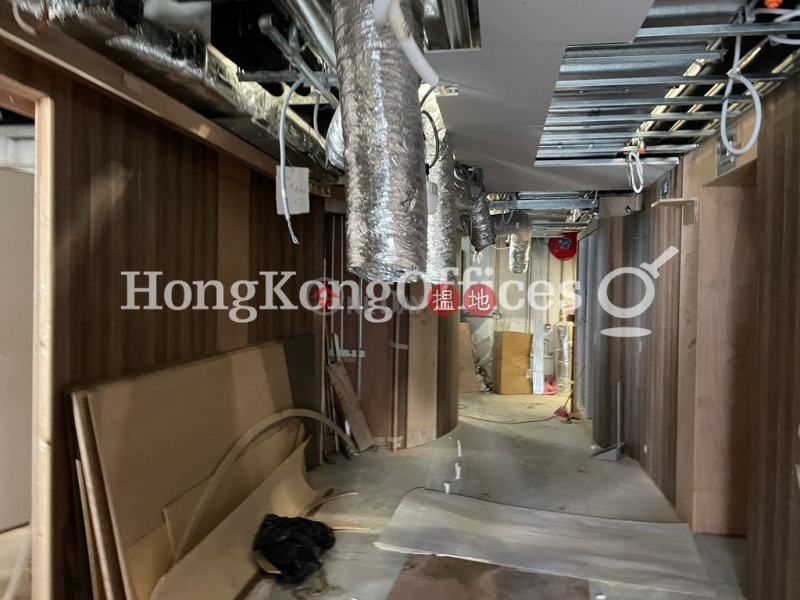 Property Search Hong Kong | OneDay | Office / Commercial Property Rental Listings Office Unit for Rent at 152 Queen\'s Road Central