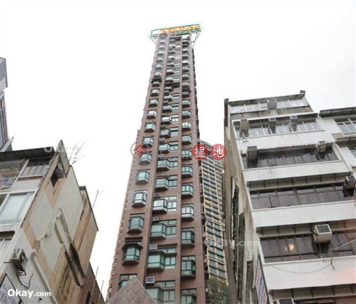 HK$ 12.98M | Southern Pearl Court Wan Chai District | Unique 3 bedroom with racecourse views | For Sale