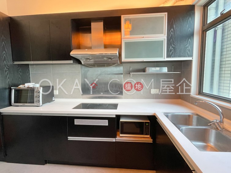 HK$ 45,000/ month Palatial Crest | Western District | Popular 2 bed on high floor with harbour views | Rental