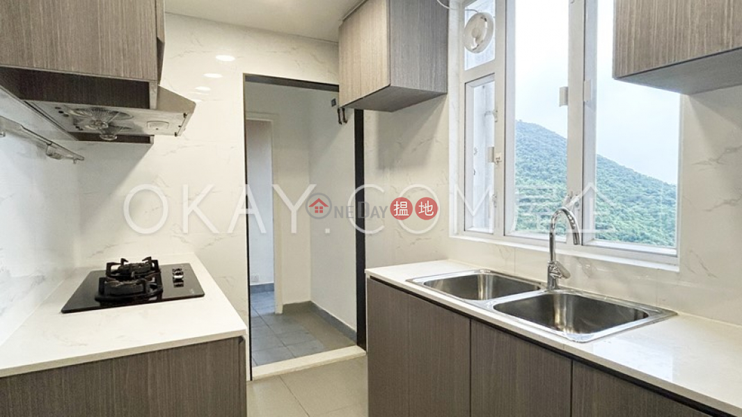 Tasteful 3 bedroom with sea views & parking | Rental | Y. Y. Mansions block A-D 裕仁大廈A-D座 Rental Listings