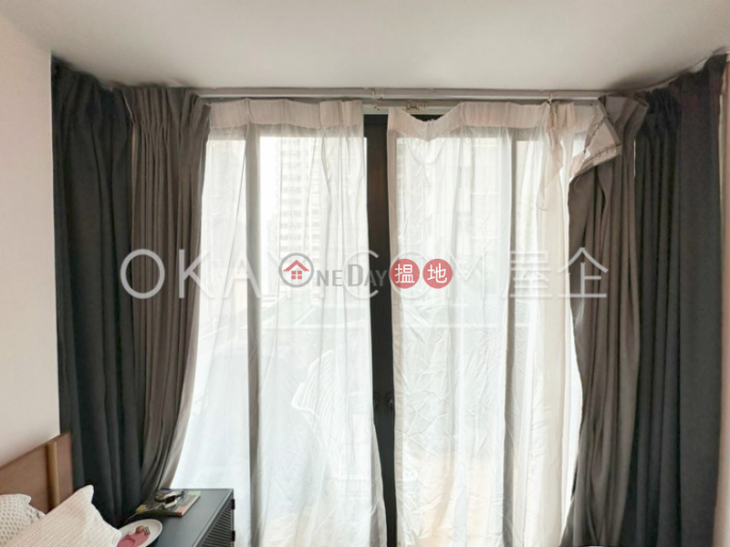 HK$ 27,000/ month, Bella Vista Western District | Unique 2 bedroom with terrace | Rental