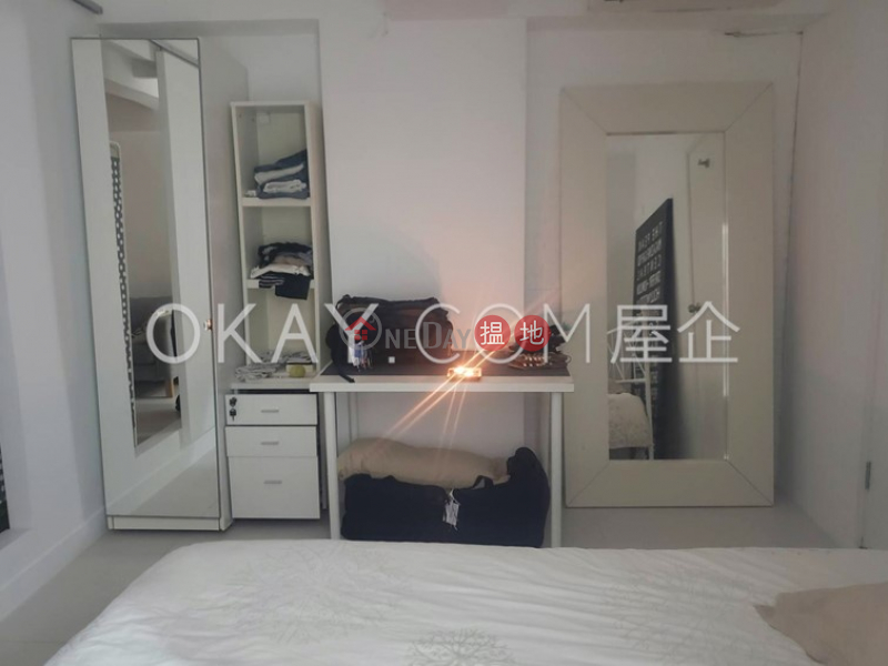 HK$ 27,800/ month | 185 Wing Lok Street Western District Cozy 1 bedroom with terrace | Rental