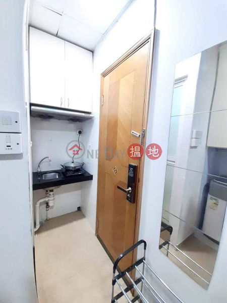 Commission Free 10sec CWB MTR Climb-up 5/F Walk-up | 533 Lockhart Road 駱克道533號 Rental Listings