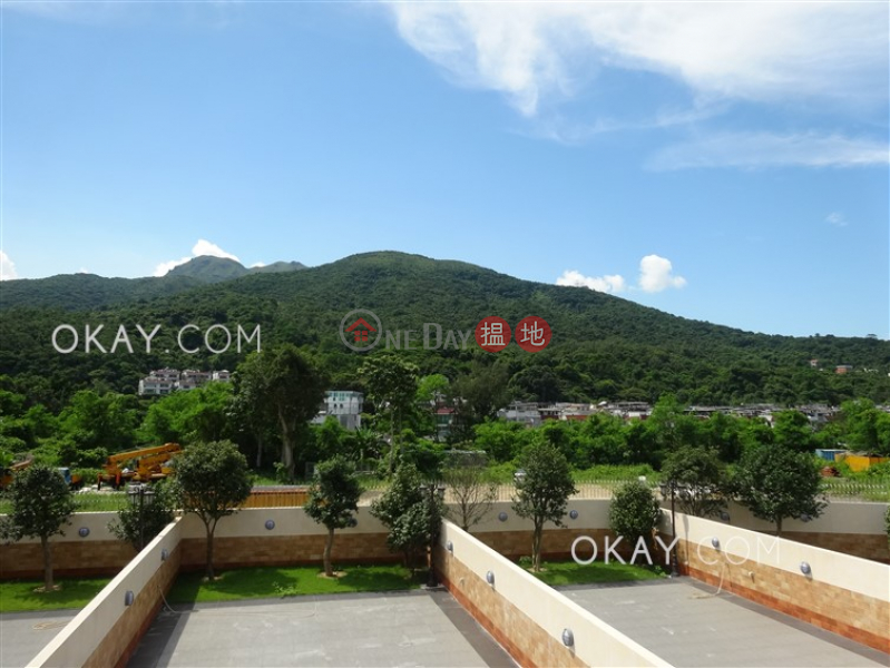 Popular house with rooftop, terrace & balcony | For Sale | Ho Chung New Village 蠔涌新村 Sales Listings