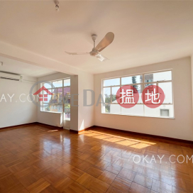 Lovely 3 bedroom with balcony & parking | Rental | 52 Stanley Village Road 赤柱村道52號 _0