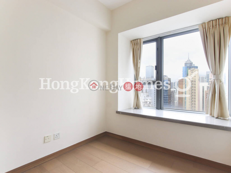 3 Bedroom Family Unit at Centre Point | For Sale | 72 Staunton Street | Central District | Hong Kong, Sales | HK$ 20M