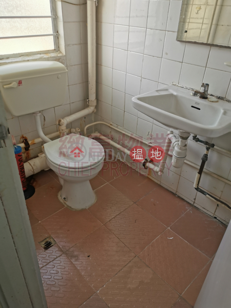 HK$ 22,000/ month | Laurels Industrial Centre, Wong Tai Sin District | 單位四正，公園景觀，內廁