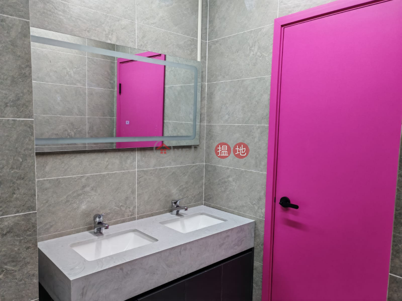 HK$ 6,800/ month | Victory Factory Building Southern District | Sunny & Bright, Cozy Creative workshops and Storage Spaces