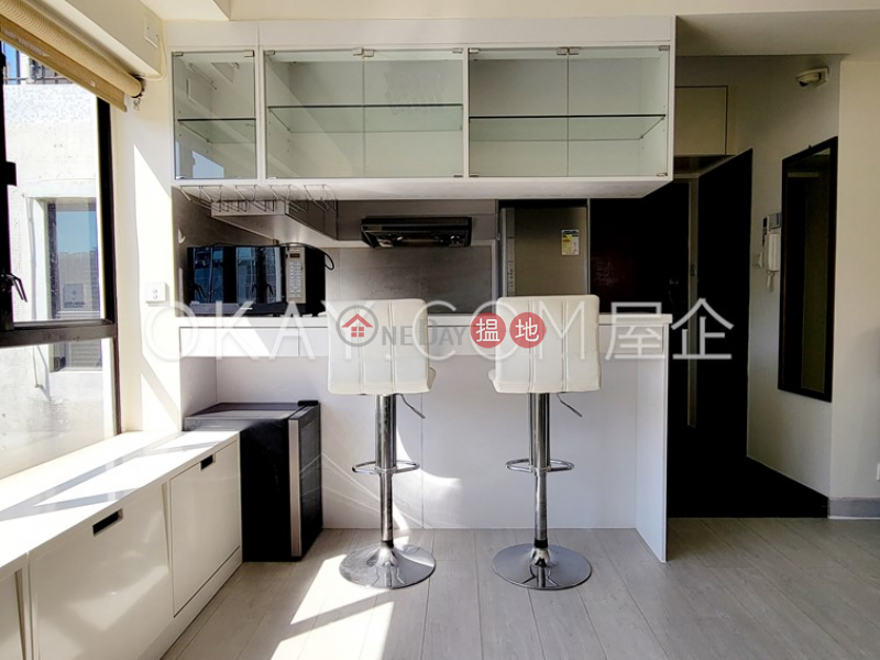 Generous 1 bedroom on high floor with rooftop | Rental 8 New Market Street | Western District | Hong Kong Rental | HK$ 26,000/ month