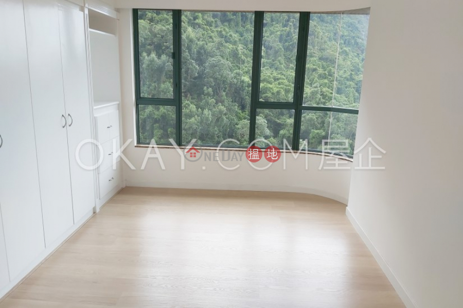 Unique 3 bedroom with parking | Rental, Hillsborough Court 曉峰閣 Rental Listings | Central District (OKAY-R78493)