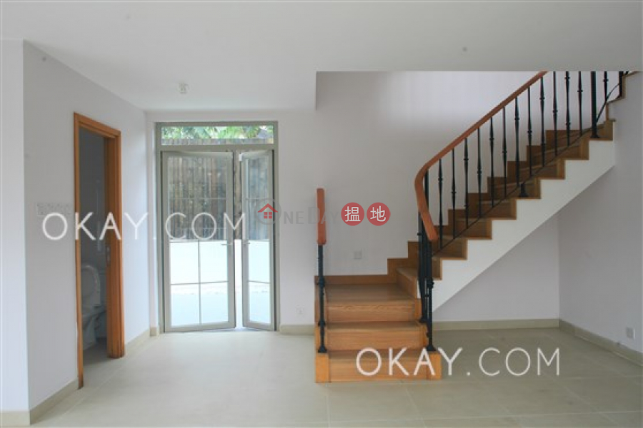 Nicely kept house with parking | For Sale, 32 Fung Shing Street | Wong Tai Sin District, Hong Kong, Sales | HK$ 16.8M