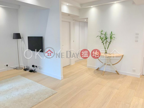 Gorgeous 1 bedroom in Mid-levels West | For Sale | 3 Chico Terrace 芝古臺3號 _0