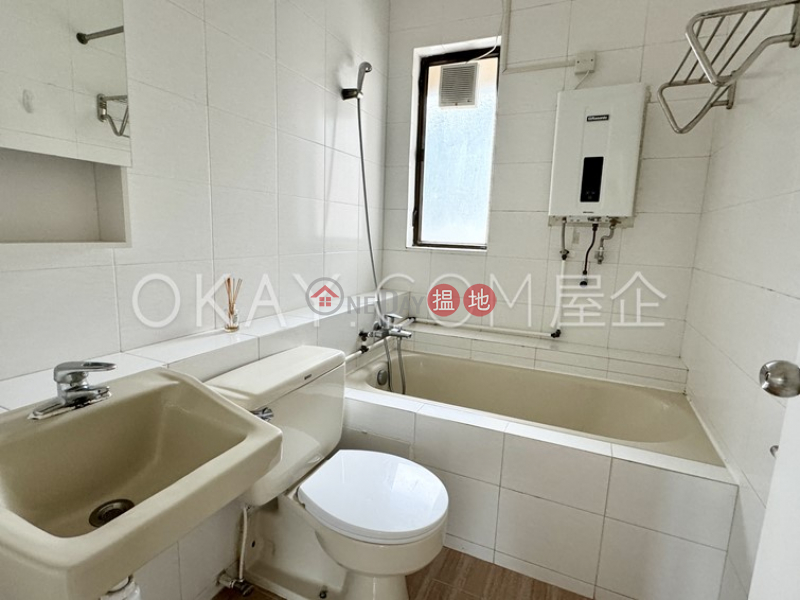 HK$ 30,000/ month Discovery Bay, Phase 2 Midvale Village, Island View (Block H2) | Lantau Island Lovely 3 bedroom in Discovery Bay | Rental