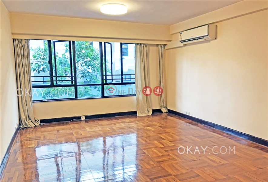 Stylish 3 bedroom in Shek Kip Mei | Rental | Yin Court 賢苑 Rental Listings