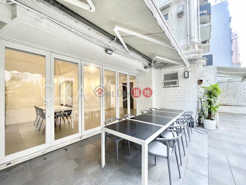 Nicely kept 3 bedroom with terrace & parking | For Sale | Grand Court 嘉蘭閣 Sales Listings