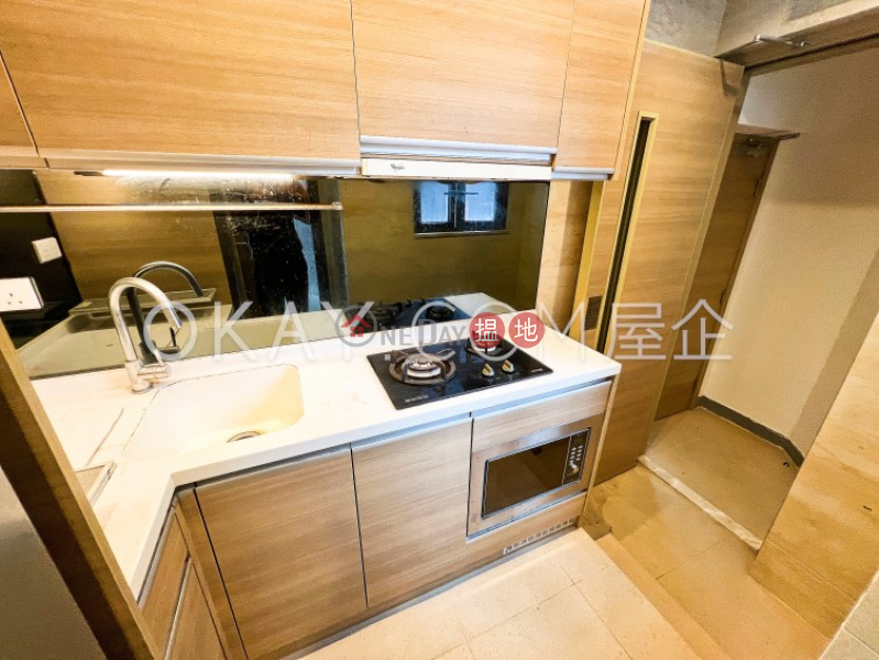HK$ 26,200/ month, 18 Catchick Street, Western District, Unique 2 bedroom in Western District | Rental