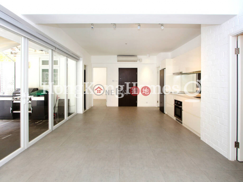 HK$ 60,000/ month Grand Court Wan Chai District 3 Bedroom Family Unit for Rent at Grand Court