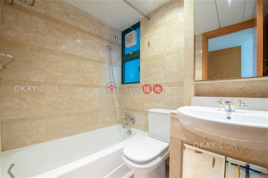 3房2廁,極高層,海景《高逸華軒出租單位》-28新海旁街 | 西區|香港-出租-HK$ 36,000/ 月