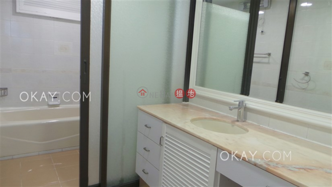 HK$ 47,000/ month Everwell Garden Kowloon City | Nicely kept 4 bed on high floor with balcony & parking | Rental