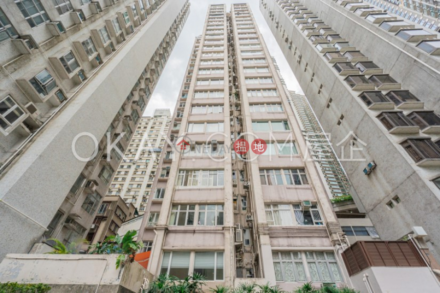 Unique 2 bedroom in Mid-levels West | For Sale | 2-3 Woodlands Terrace | Western District, Hong Kong, Sales HK$ 8M