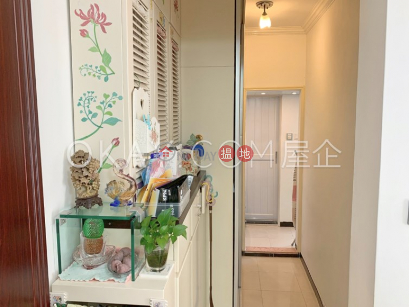 Veng Hing Mansion | Middle | Residential Sales Listings | HK$ 8.1M